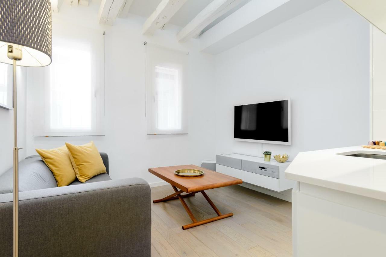 Charming Reina Sofia Apartment Madrid Luaran gambar